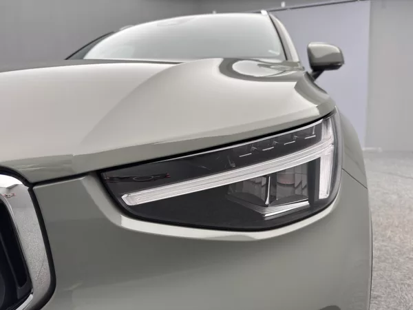 Volvo XC40 B3 CORE AUT - foto 19
