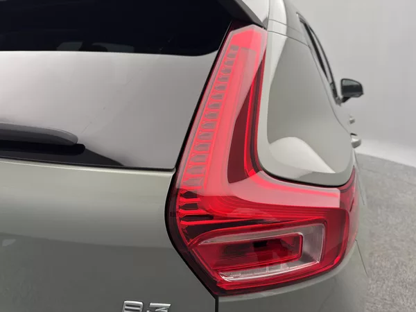 Volvo XC40 B3 CORE AUT - foto 20