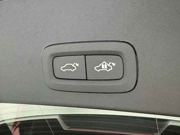 Volvo XC40 B3 CORE AUT - foto 22