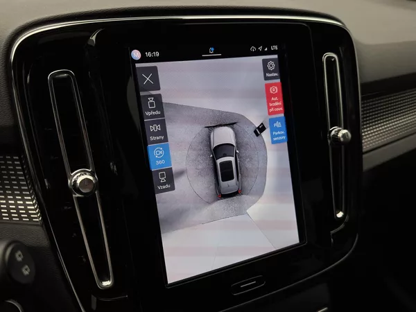 Volvo XC40 B3 CORE AUT - foto 41