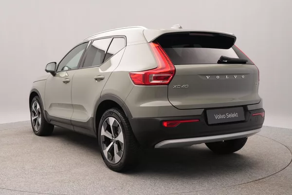 Volvo XC40 B3 CORE AUT - foto 8