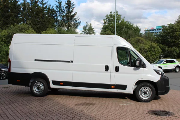 Peugeot Boxer Furgon 4350 L4H2 bHDi 180k MAN - foto 4