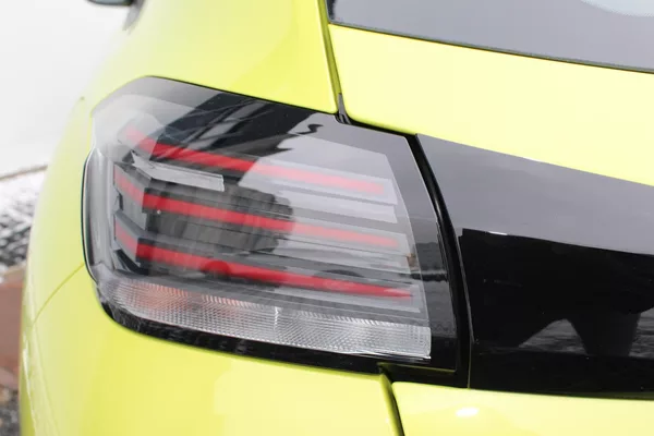 Peugeot 208 STYLE Turbo 100 MAN6 - foto 9