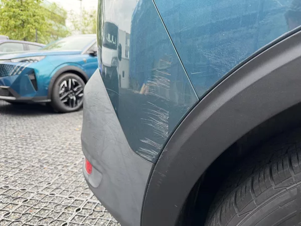 Peugeot 5008 ALLURE PureTech 130k EAT6 - foto 14