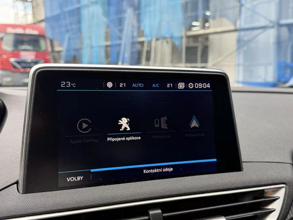 Peugeot 5008 ALLURE PureTech 130k EAT6 - foto 30