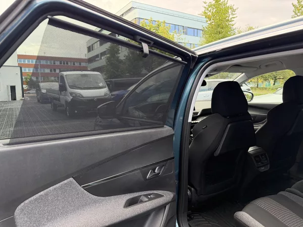 Peugeot 5008 ALLURE PureTech 130k EAT6 - foto 37