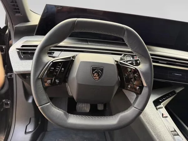 Peugeot 5008 ALLURE Hybrid 145 e-DCS6 - foto 12