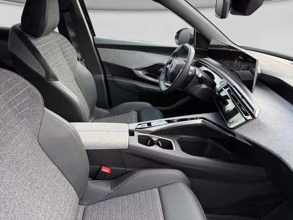 Peugeot 5008 ALLURE Hybrid 145 e-DCS6 - foto 15