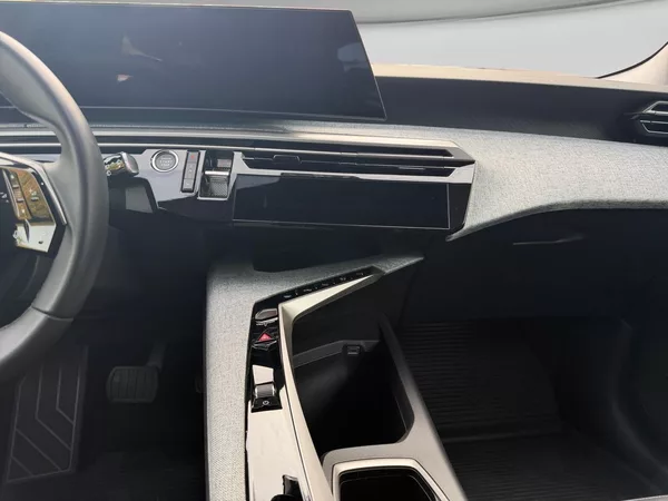 Peugeot 5008 ALLURE Hybrid 145 e-DCS6 - foto 11