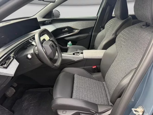 Peugeot 5008 ALLURE Hybrid 145 e-DCS6 - foto 9