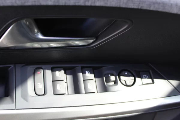 Peugeot 5008 ALLURE Hybrid 145 e-DCS6 - foto 21