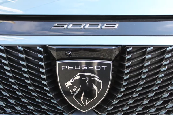 Peugeot 5008 ALLURE Hybrid 145 e-DCS6 - foto 5