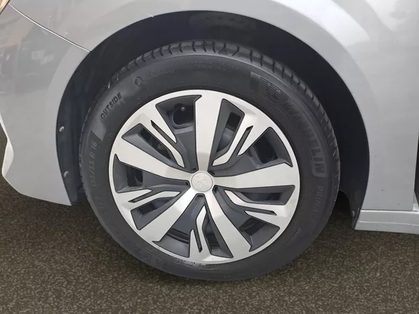 Peugeot 208 ACTIVE 1.2 PureTech 100 MAN6 - foto 15