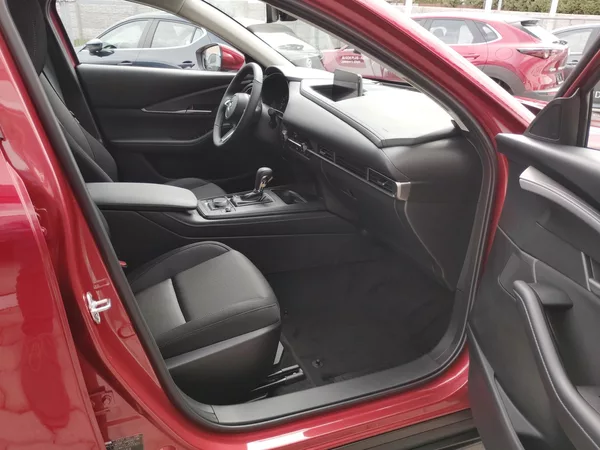 Mazda CX-30 2.5L 140ps 6AT FWD Centre-Line - foto 24