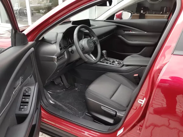 Mazda CX-30 2.5L 140ps 6AT FWD Centre-Line - foto 6