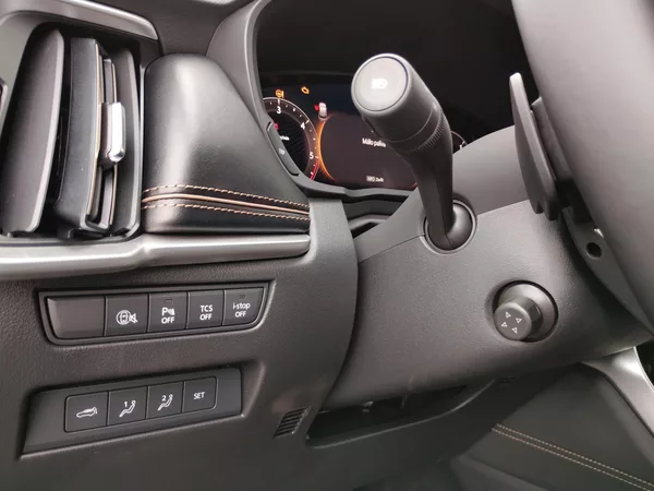 Mazda CX-60 3,3D AT, 4x4,Homura Plus,AKCE! - foto 11