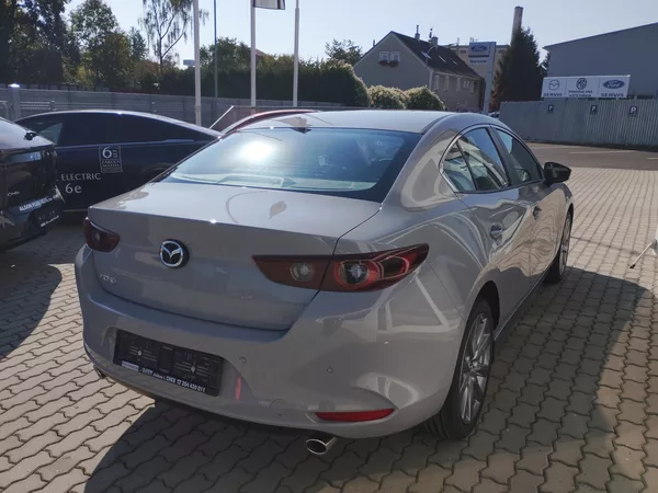 Mazda 3 SDN 2,5 AT, Centre-line, AKCE! - foto 4