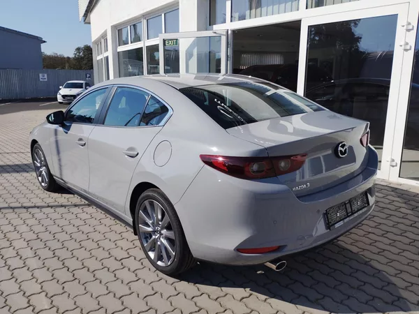 Mazda 3 SDN 2,5 AT, Centre-line, AKCE! - foto 5