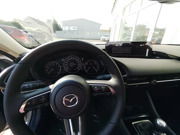Mazda 3 SDN 2,5 AT, Centre-line, AKCE! - foto 7