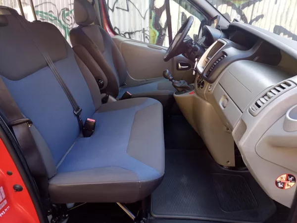 Renault Trafic 2,0 D 9 MÍST, TZ, kamera ! - foto 22