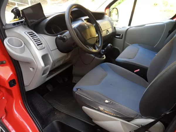Renault Trafic 2,0 D 9 MÍST, TZ, kamera ! - foto 9