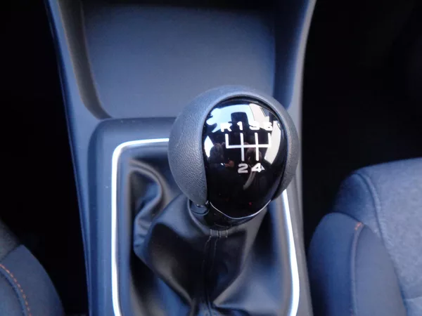 MG MG3 1,5 85 kW Excite - foto 17
