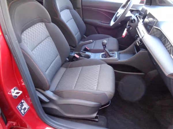 MG MG3 1,5 85 kW Excite - foto 24