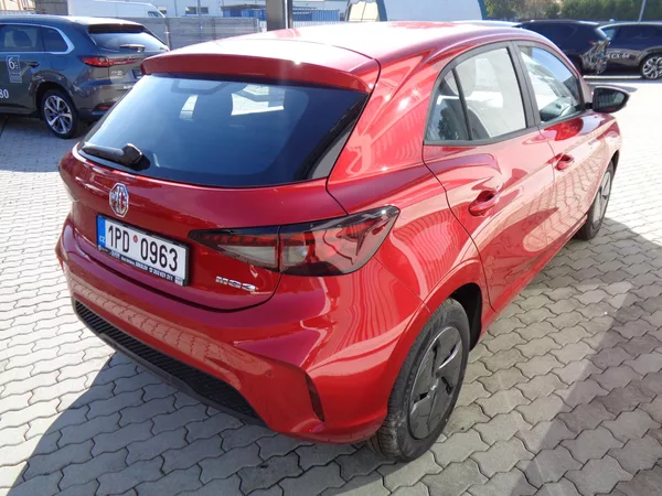 MG MG3 1,5 85 kW Excite - foto 8