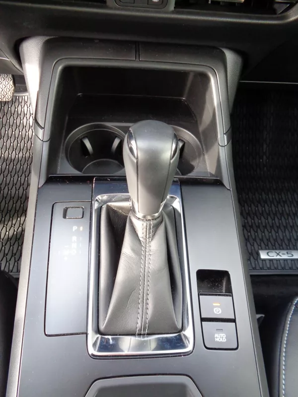 Mazda CX-5 2,5 AT,4x4,Homura,s.paket,z.pn - foto 15