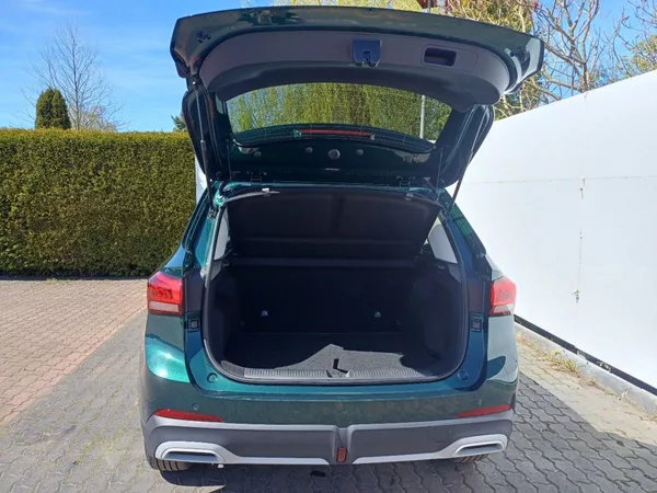 MG ZS EXCLUSIVE hybrid+ 145 kW - foto 17
