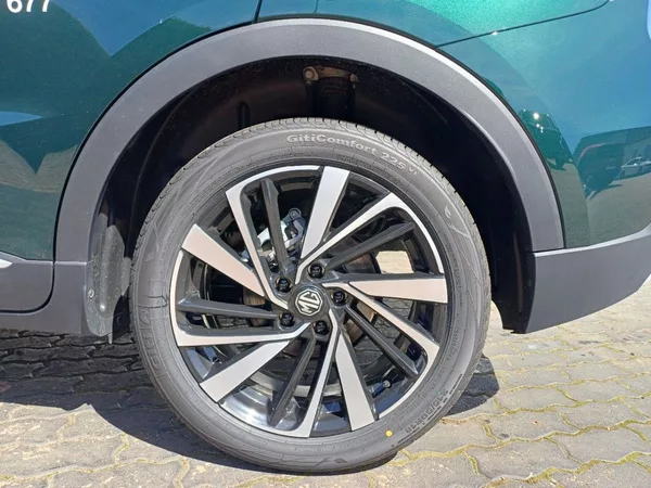 MG ZS EXCLUSIVE hybrid+ 145 kW - foto 19