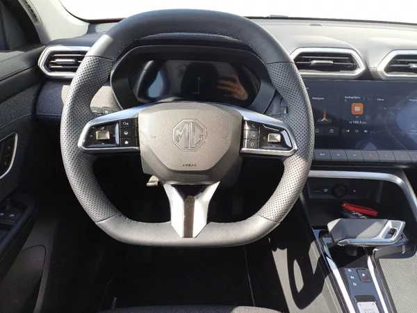 MG ZS EMOTION hybrid+ 145 kW - foto 3
