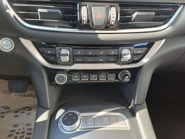 Foton Tunland G7 2.0 Diesel 4x4 Sport AT - foto 11