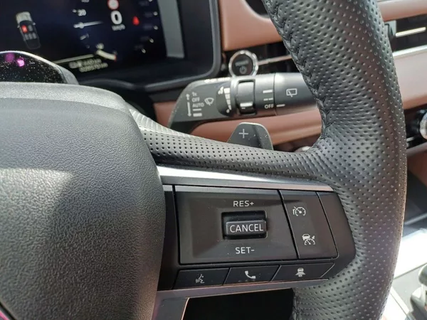 Mitsubishi Outlander Instyle+ 2,4 MIVEC 2xelektromo - foto 12