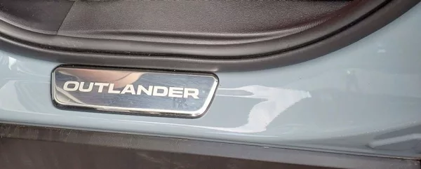 Mitsubishi Outlander Instyle+ 2,4 MIVEC 2xelektromo - foto 7