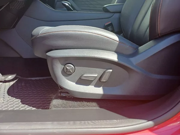 MG HS EXCLUSIVE 1,5 TGI 125 kW autom - foto 7