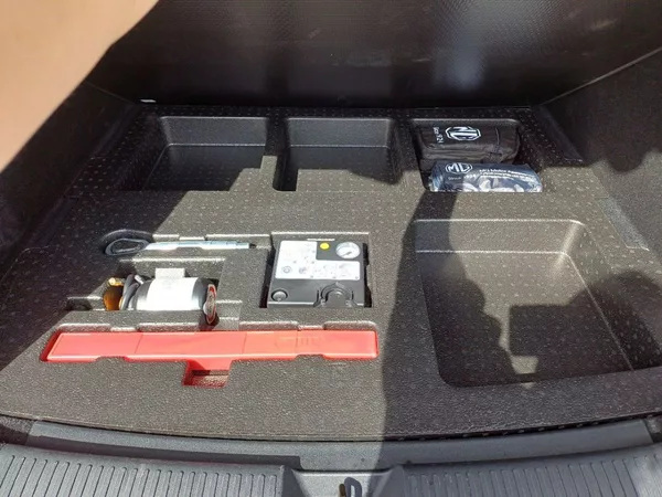 MG HS EMOTION 1,5 TGI 125 kW automat - foto 16