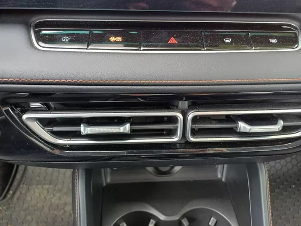 MG HS EMOTION 1,5 TGI 125 kW automat - foto 13