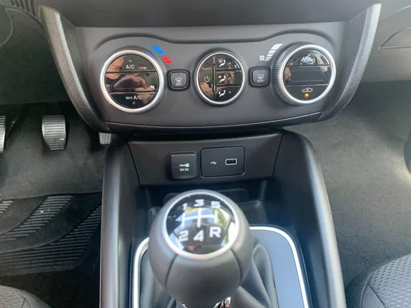 Fiat Tipo Kombi Life 1,0 FireFlay 100 k - foto 18