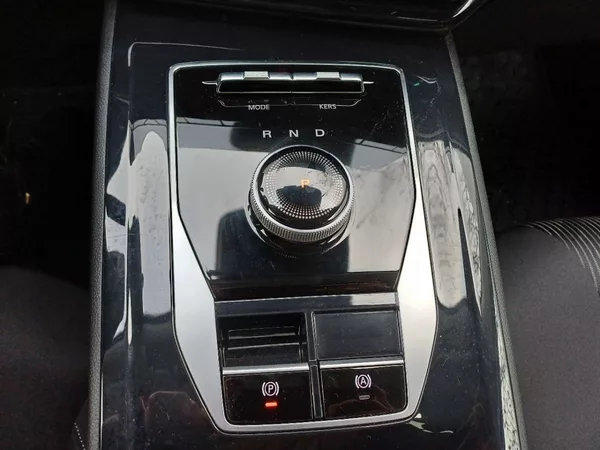 MG MG5 Excite 115kW 61,1 kWh 2WD - foto 14