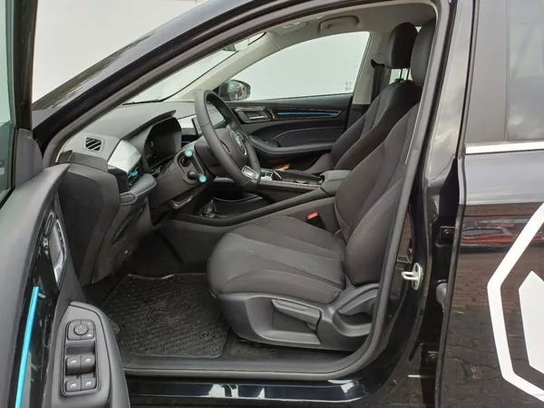 MG MG5 Excite 115kW 61,1 kWh 2WD - foto 18
