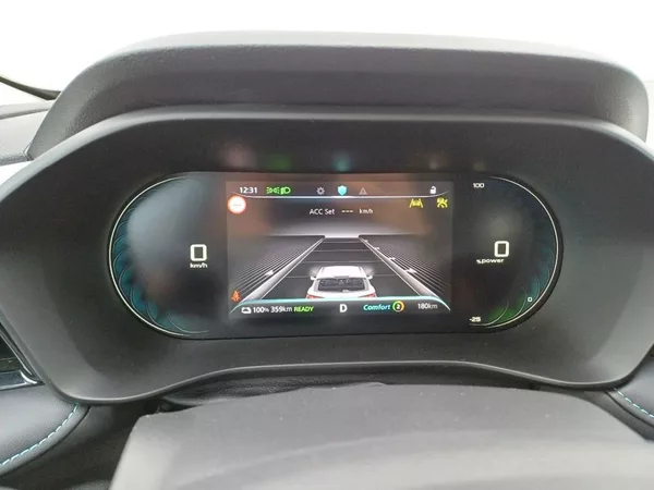MG MG5 Excite 115kW 61,1 kWh 2WD - foto 9