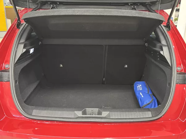 Opel Astra 1.2 TURBO Edition