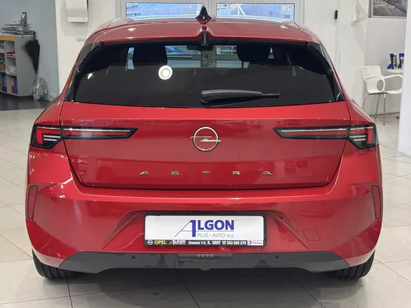 Opel Astra 1.2 TURBO Edition