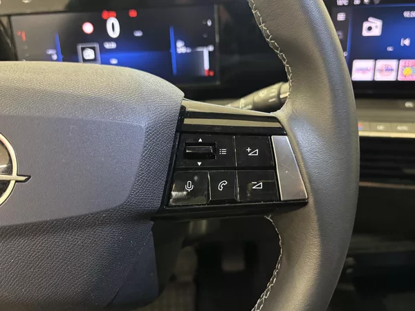 Opel Astra 1.2 TURBO Edition