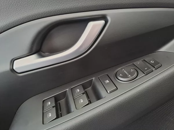 Hyundai i30 1.0 T-GDI GO Czech! 2026 - foto 14