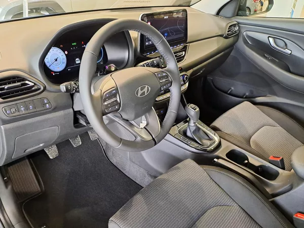 Hyundai i30 1.0 T-GDI GO Czech! 2026 - foto 9