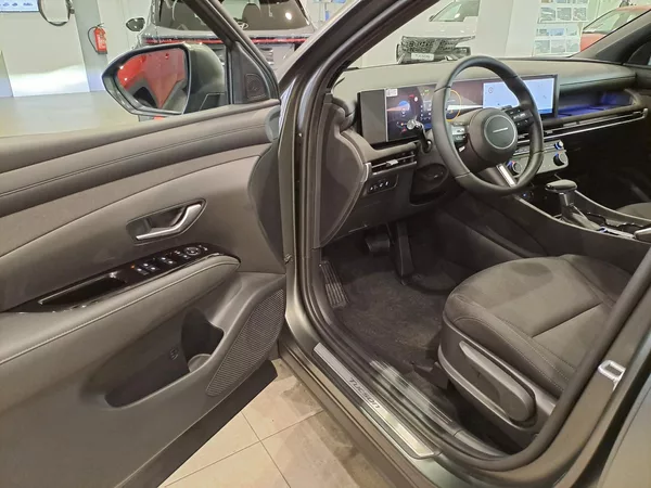 Hyundai Tucson 1,6 T-GDI DCT GO Czech! Plus - foto 9
