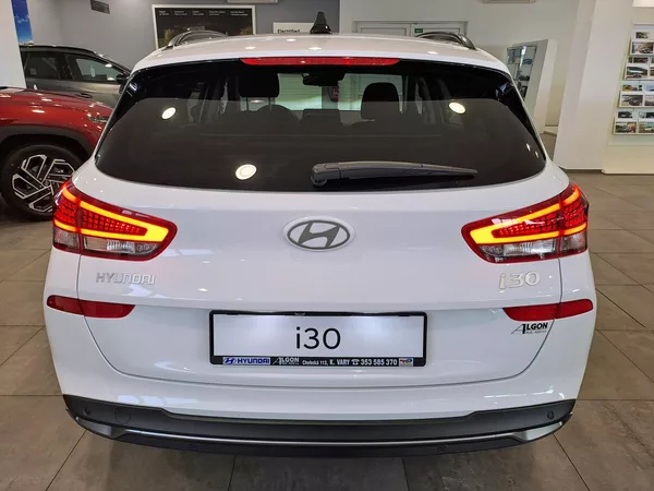 Hyundai i30 1,6 T-GDI DCT GO CZECH - foto 6