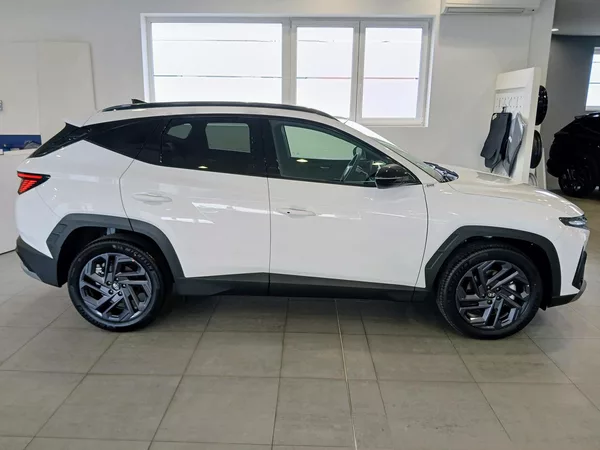 Hyundai Tucson 1,6 T-GDI DCT GO Czech! Plus - foto 8